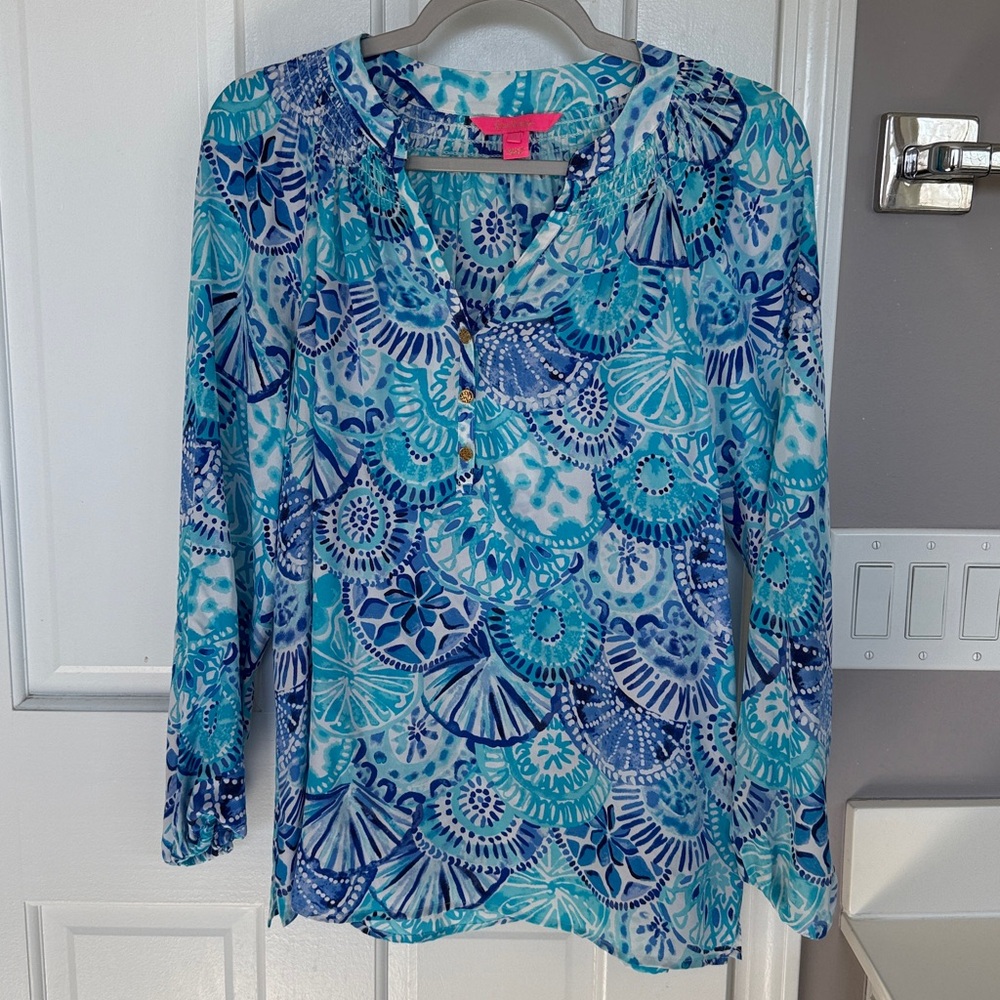 Lily Pulitzer Elsa Silk Top Blue Shell Print Gold Buttons Blouse Long Sleeve - Picture 3 of 8